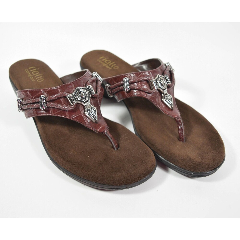Rialto Comfort Brown Kismet Thong Sandal With Metal Accents 7.5M